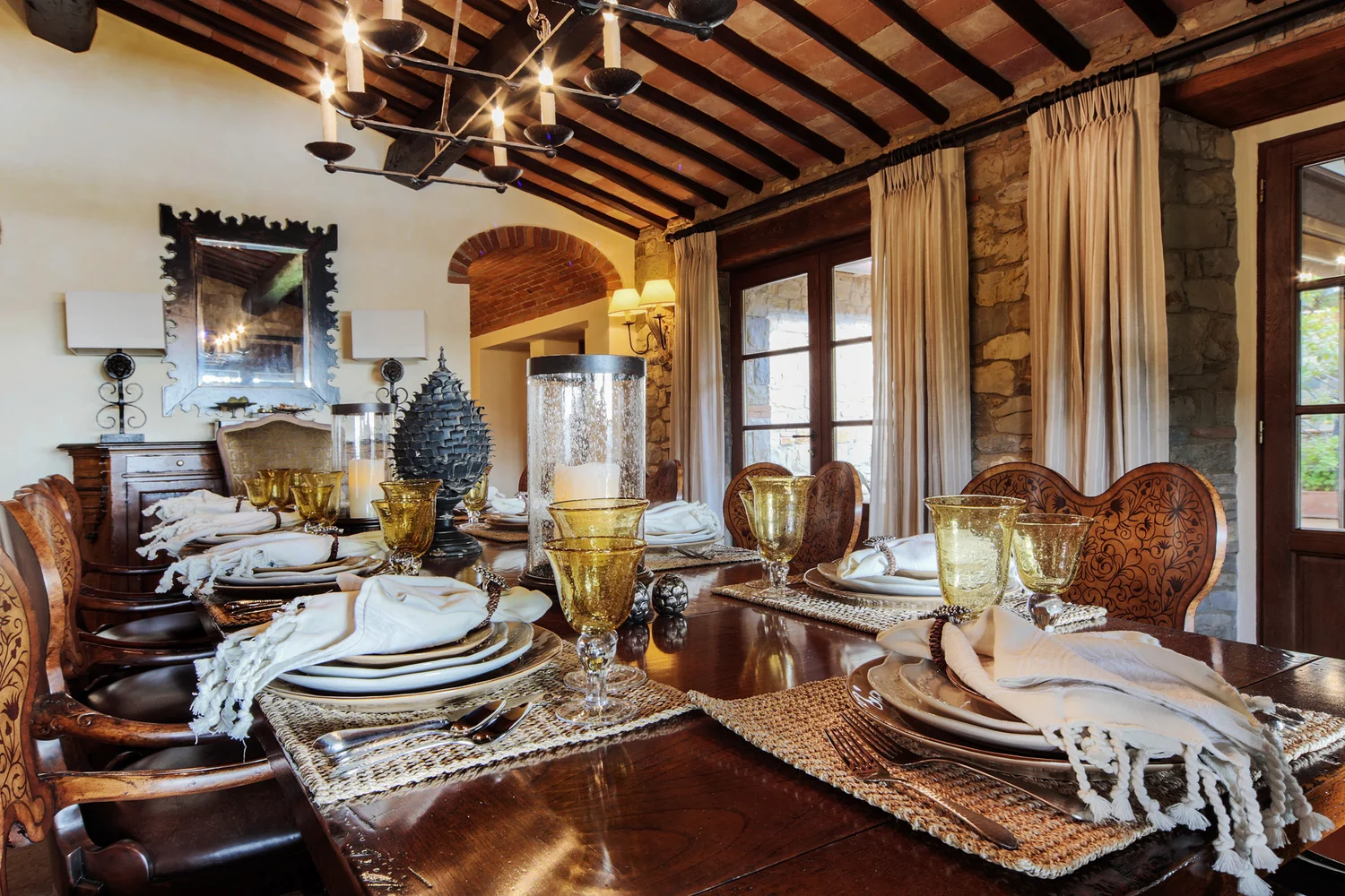 TuscanFarmhouseEstate-13-Table-Set