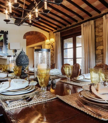 TuscanFarmhouseEstate-13-Table-Set