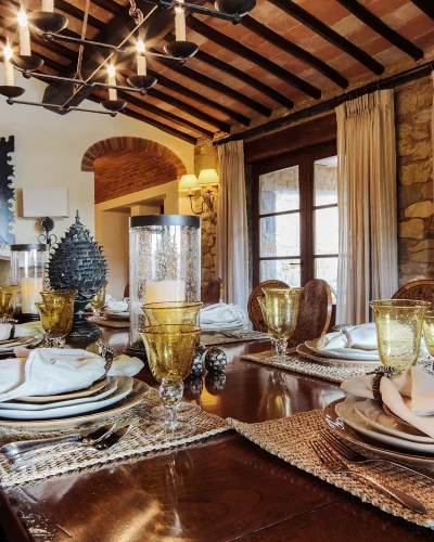 TuscanFarmhouseEstate-13-Table-Set
